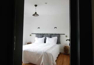 Гостевой дом The Pines Boutique Villa Брашов Апартаменты Делюкс - Вид на сосновый лес-2
