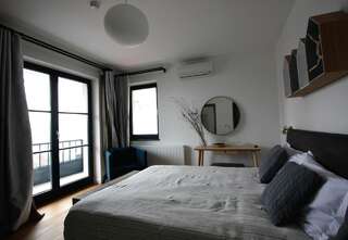 Гостевой дом The Pines Boutique Villa Брашов Улучшенный двухместный номер с 1 кроватью, вид на город-2